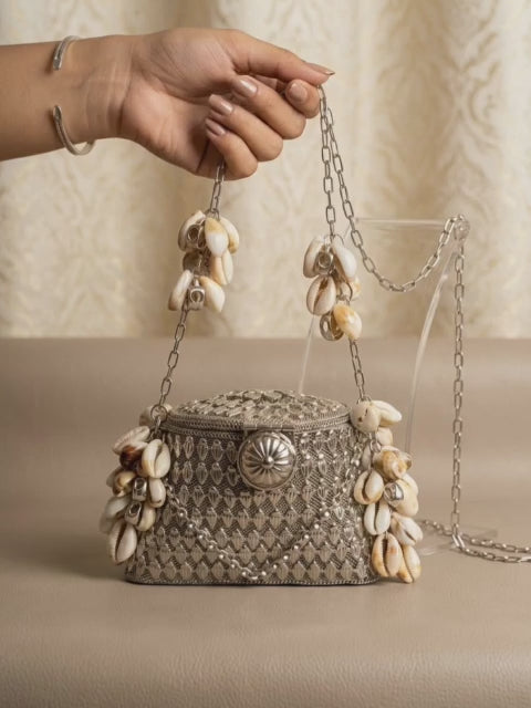 Mini Cove Clutch